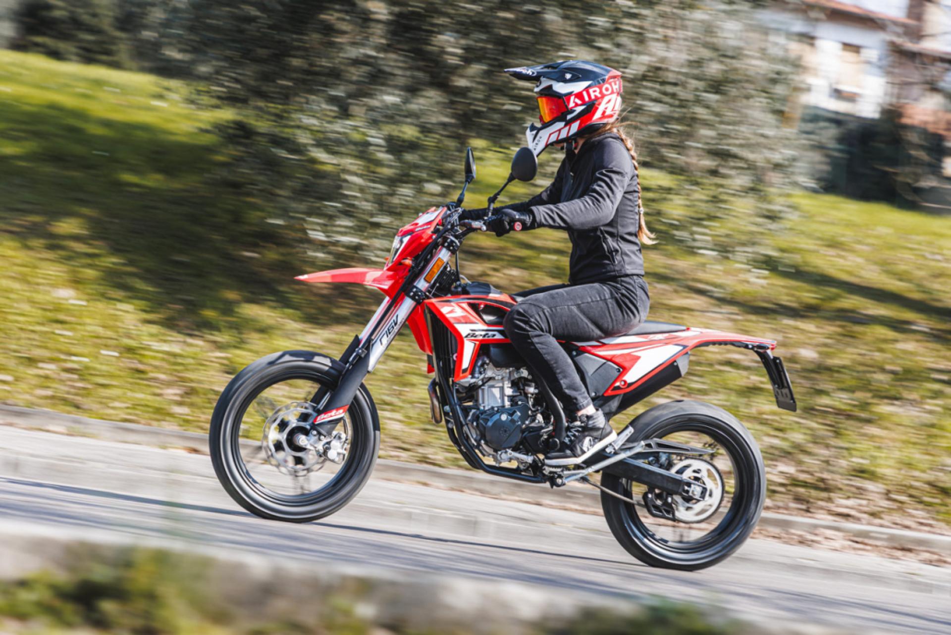 Betamotor - RR 125 Motard T