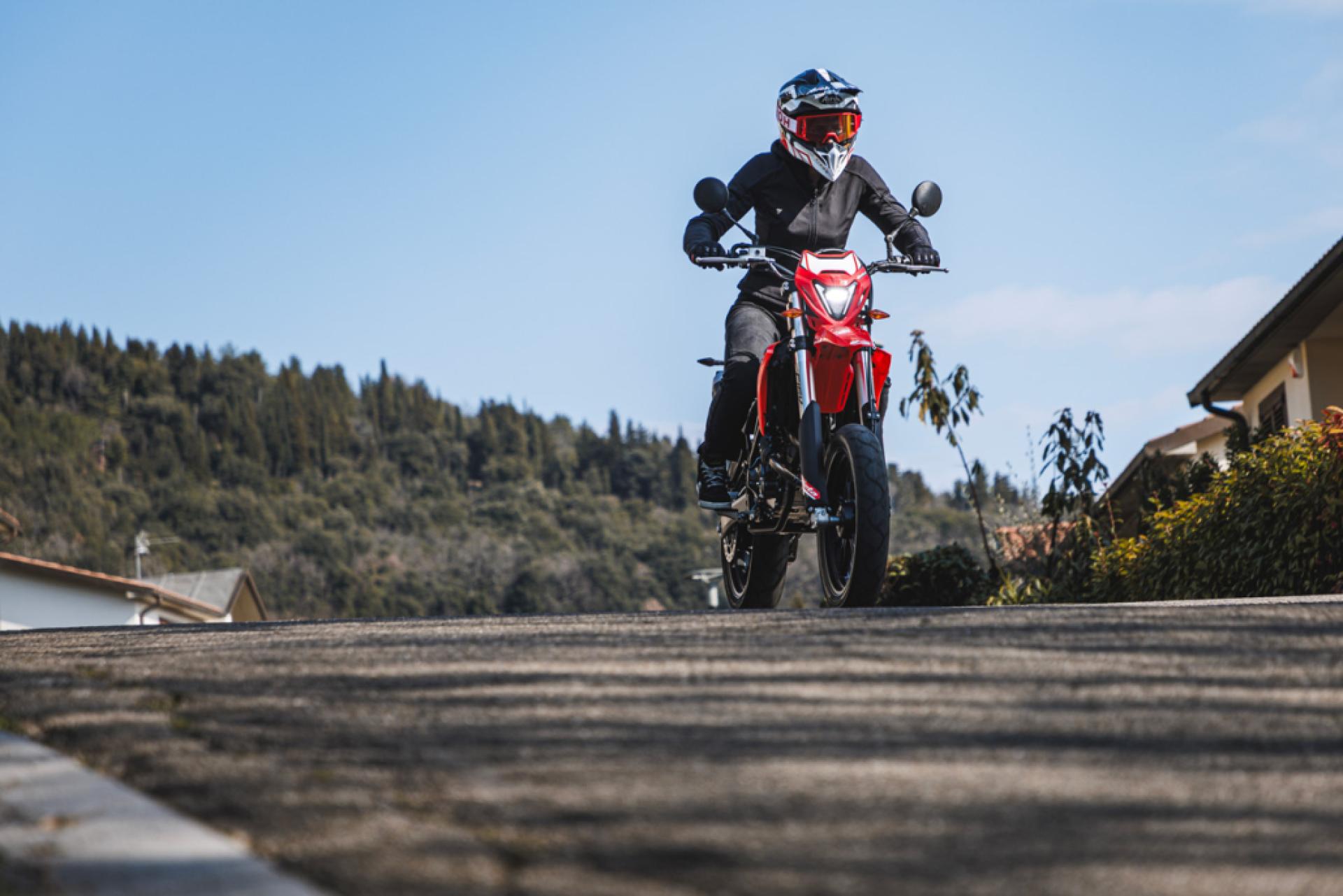 Betamotor - RR 125 Motard T